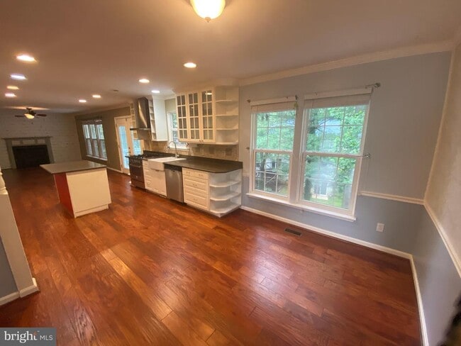 Building Photo - 23 Stoneridge Ct