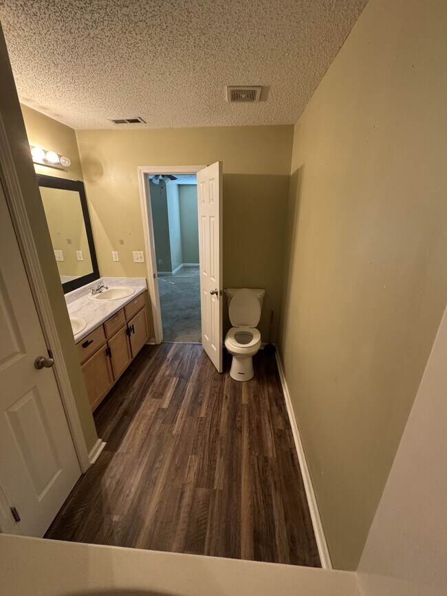 Building Photo - 255 Timber Wolf Trail