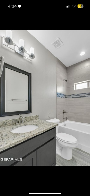 Building Photo - 2828 Tierra Oasis St