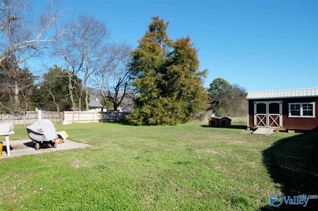 Building Photo - 6206 NW Angus Cir