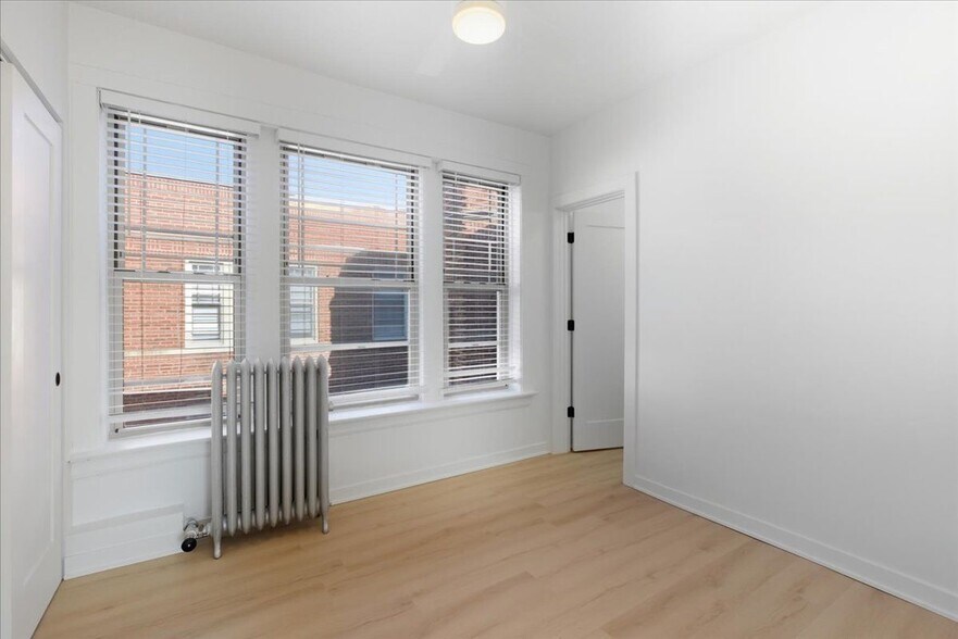 Building Photo - 6969 N Bell Ave