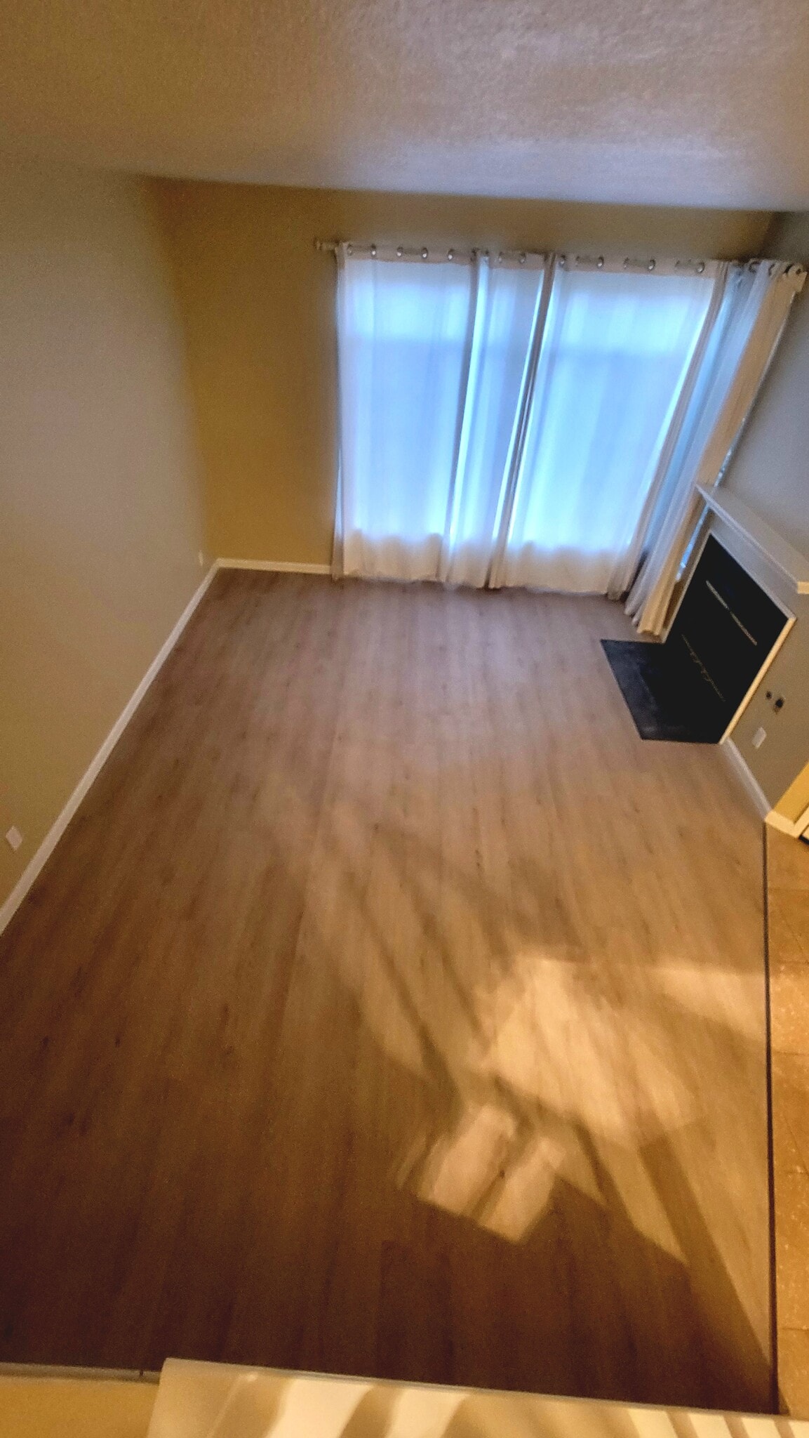 Building Photo - 119 Commodore Dr