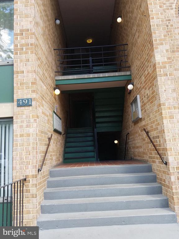 Building Photo - 491 N Armistead St