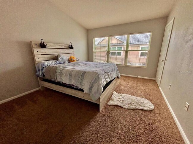 Building Photo - 26618 Castleview Way