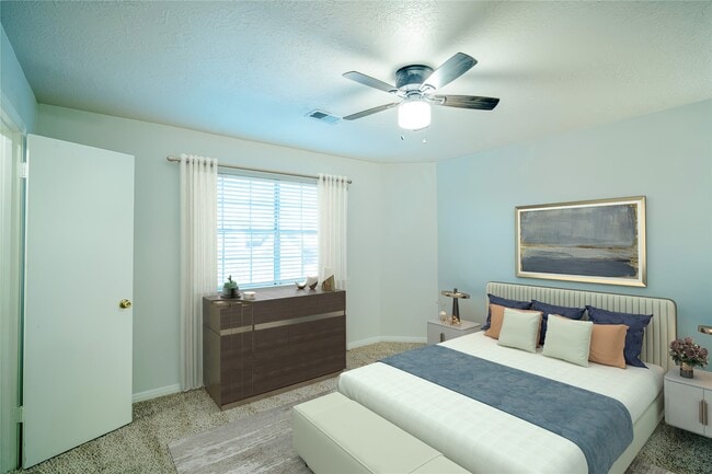 Building Photo - 512 Birdsong Dr