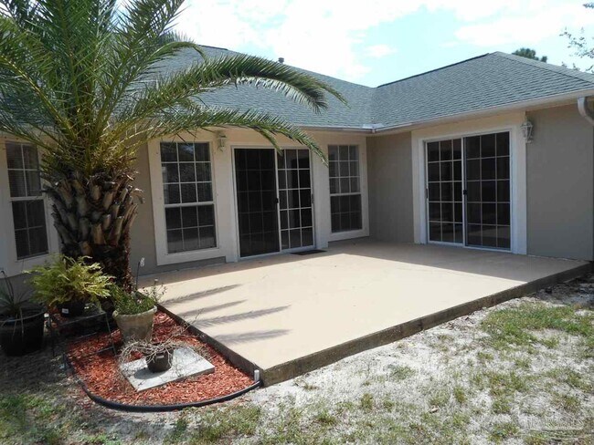 Building Photo - 1015 Glades Ln