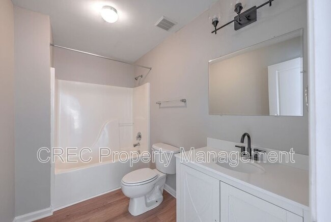 Building Photo - 184 Grand Oaks Dr
