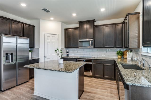 Building Photo - 3652 Highland Bayou Dr