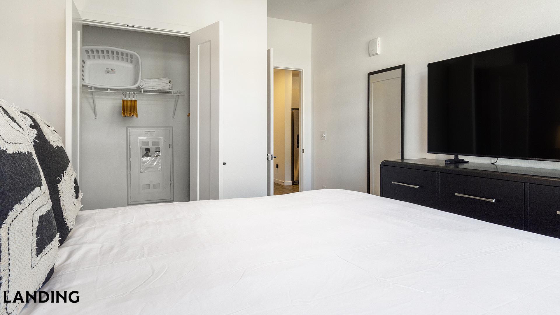 Building Photo - 185 Polaris Pointe