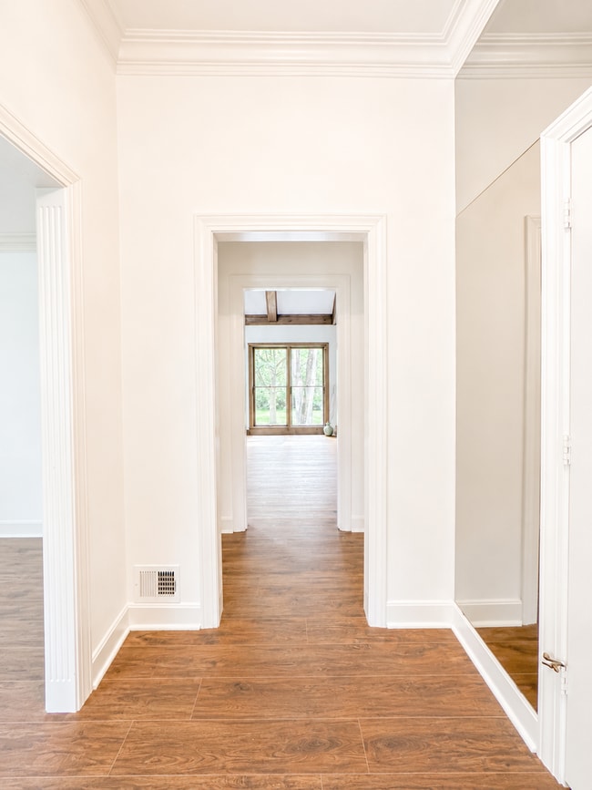 Building Photo - 9205 Whitegate Ct