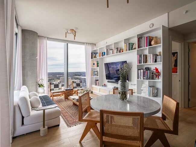 Building Photo - 44 East Ave