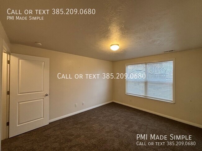 Building Photo - 14910 Treseder St