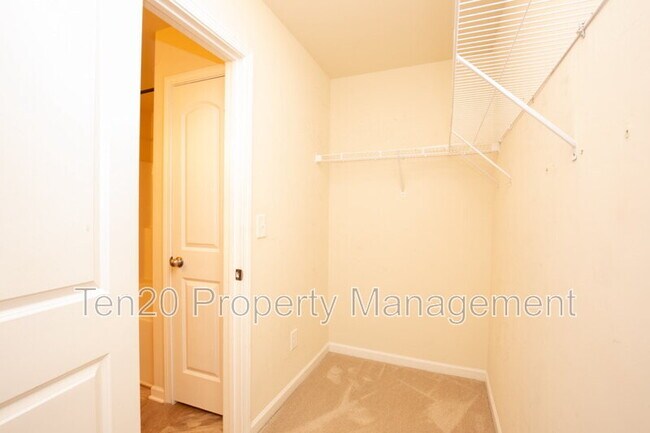 Building Photo - 365 Partisan Dr