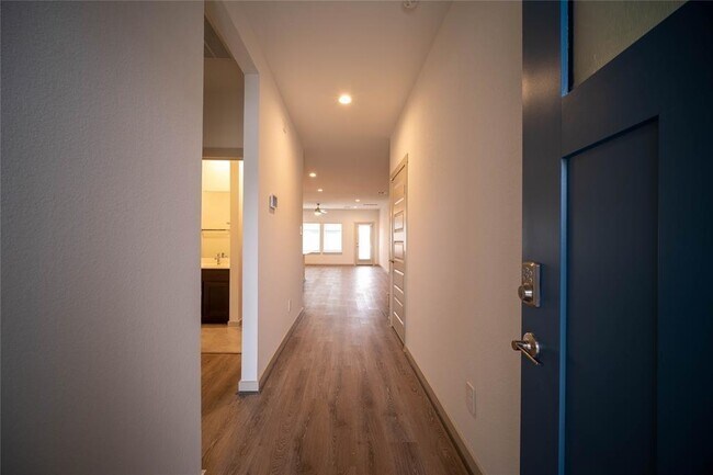 Building Photo - 7503 Sonora Star Ln