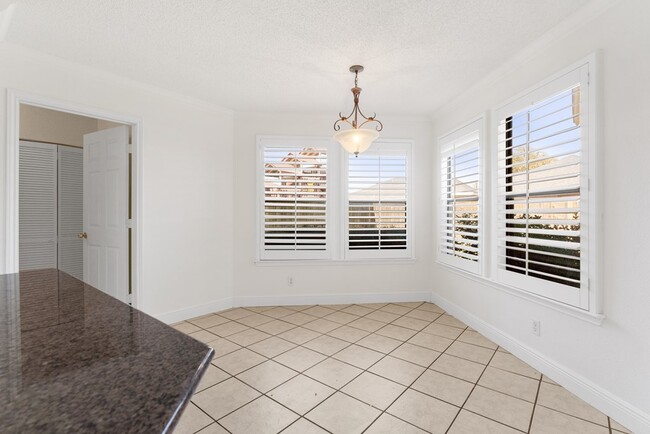 Building Photo - 4013 Southbrook Ct