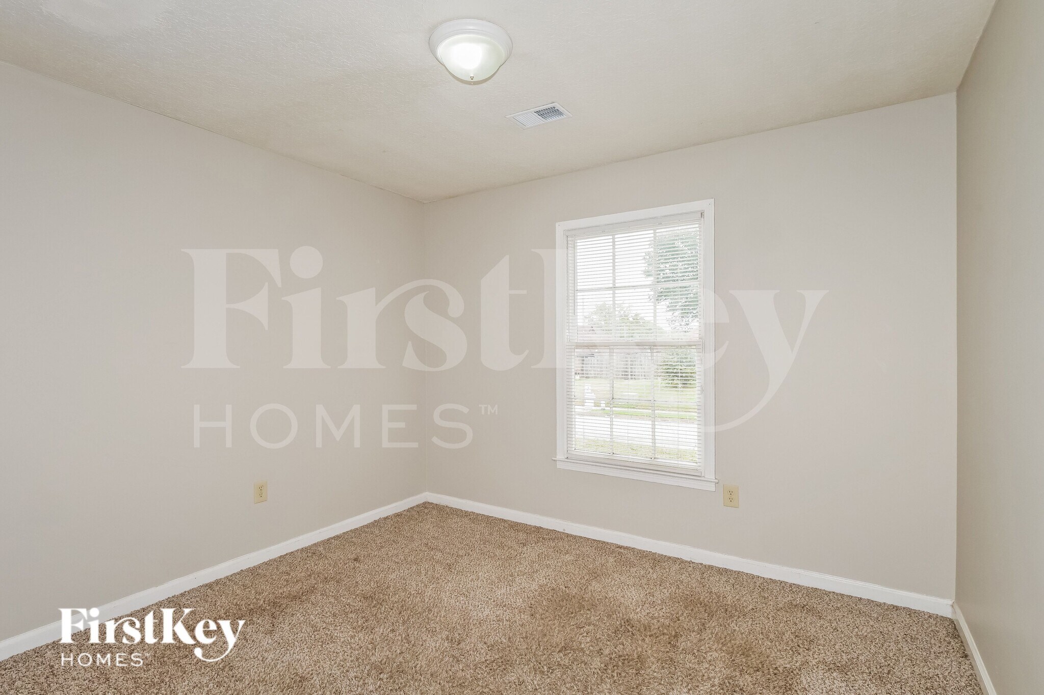 Building Photo - 6715 Valley Bend Dr