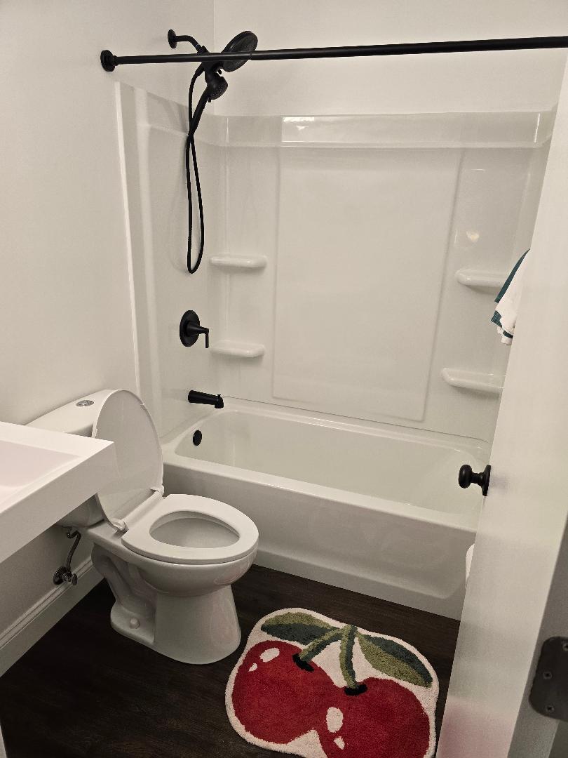 Building Photo - 4105 S Westnedge Ave