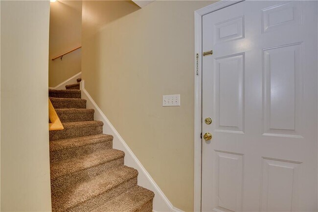 Building Photo - 1089 Grove Landing Ln