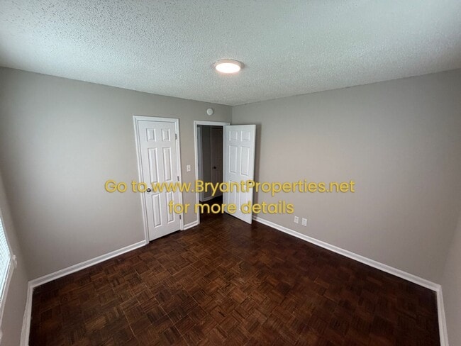 Building Photo - Madison - 3 Bedroom- 1 Bath