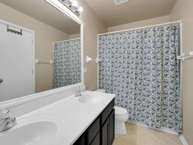 Building Photo - 10089 Thornton Way