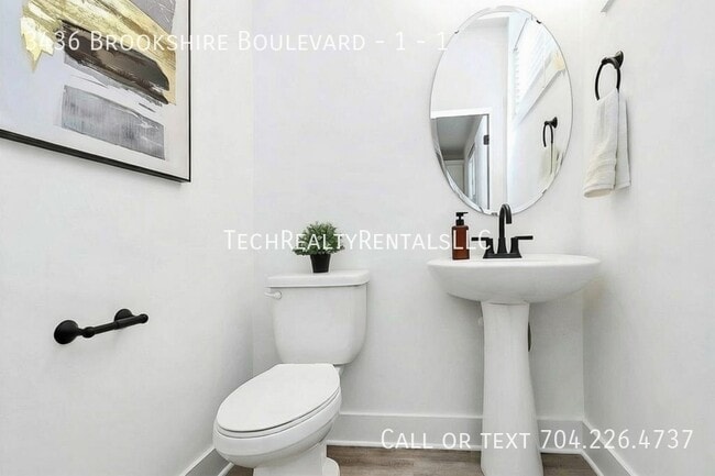 Building Photo - 3436 Brookshire Blvd