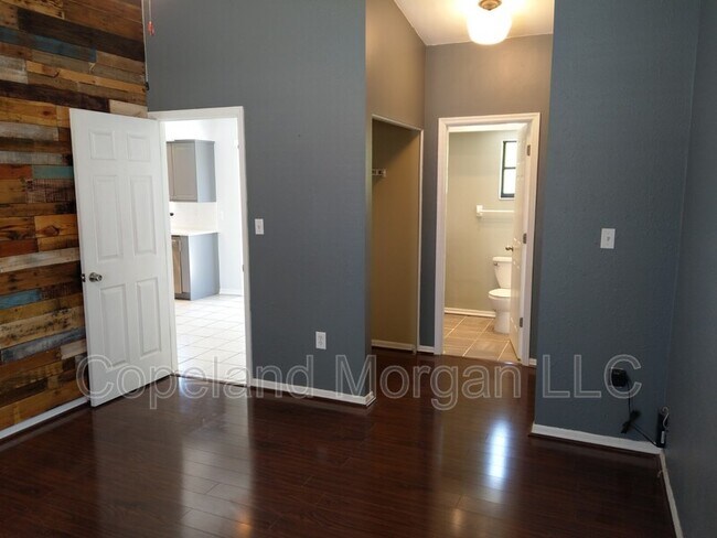 Building Photo - 4300 Trout Dr SE