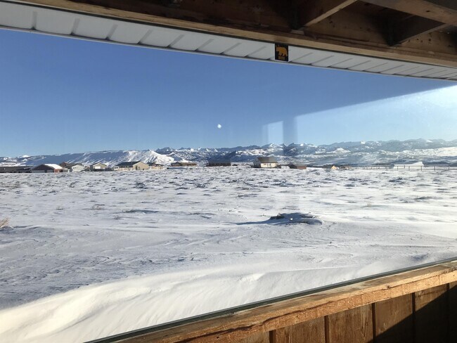 Building Photo - 15 Arapahoe Trail