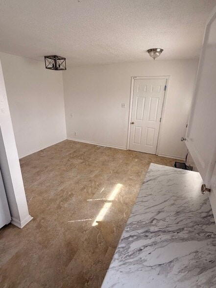 Kitchen - 2256 N Pasadena St