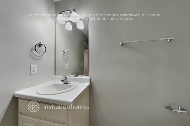 Building Photo - 101 Blackthorne Ct