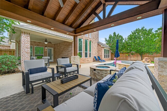Building Photo - 6854 Adrienne Arbor Dr