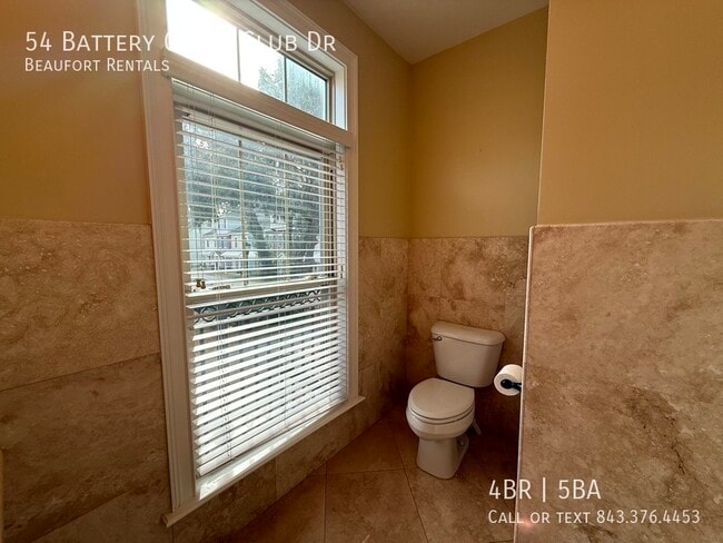 Building Photo - 54 Battery Crk Clb Dr