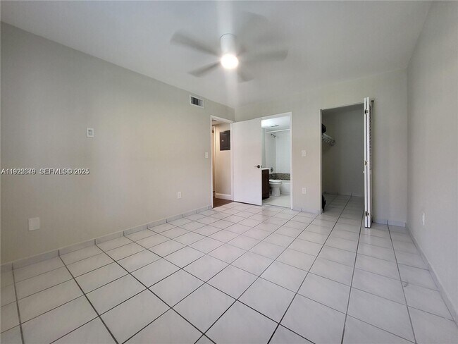 Building Photo - 8977 SW 123rd Ct