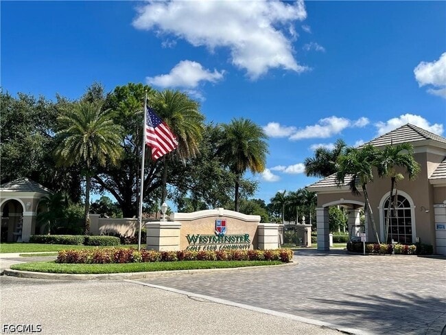 Building Photo - 2323 Bainmar Dr