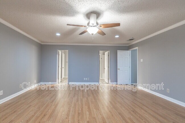 Building Photo - 7307 Justino Trail
