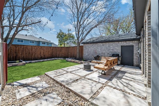 Building Photo - 7829 Creekview Dr