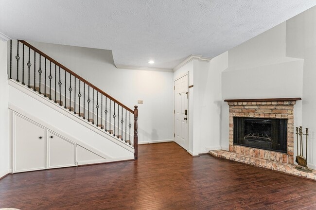 Building Photo - 2800 Jeanetta St