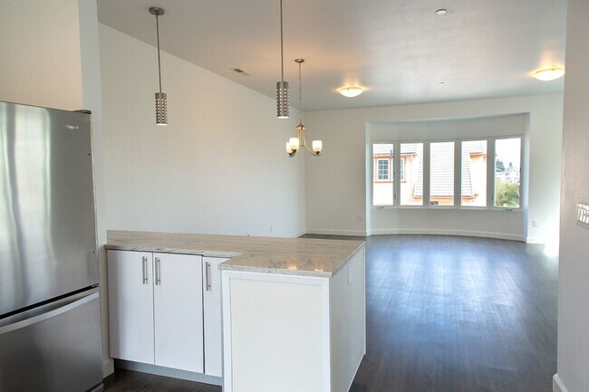 Building Photo - 45 Blackbird Cir