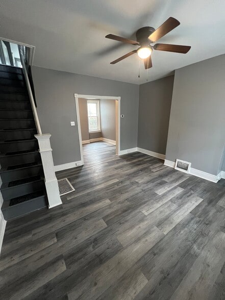 Building Photo - 5341 Delancey St