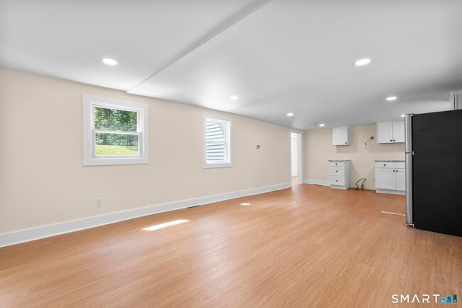Building Photo - 173 Elm Hill Rd