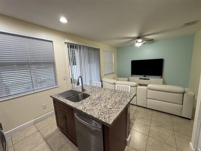 Building Photo - 4849 NW 57th Ct