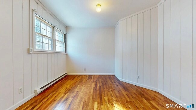 Building Photo - 107 Chestnut St