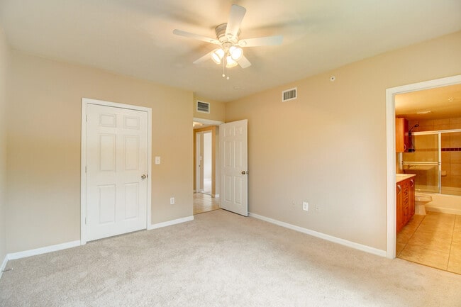 Building Photo - 6505 Emerald Dunes Dr