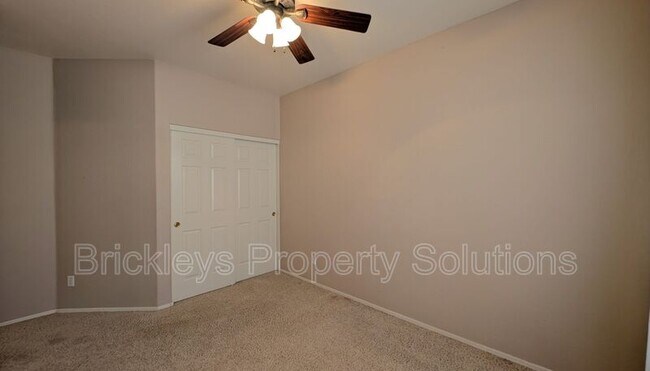 Building Photo - 4236 E Oxford Ln