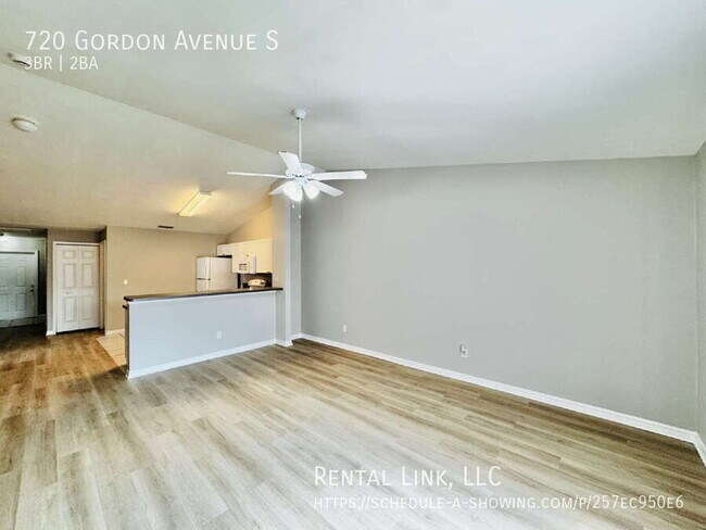 Building Photo - 720 Gordon Ave S