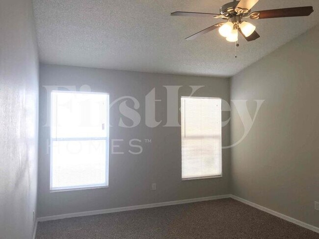 Building Photo - 7575 Groveoak Dr
