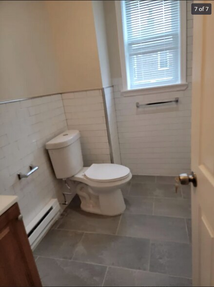 Building Photo - 4580 G St