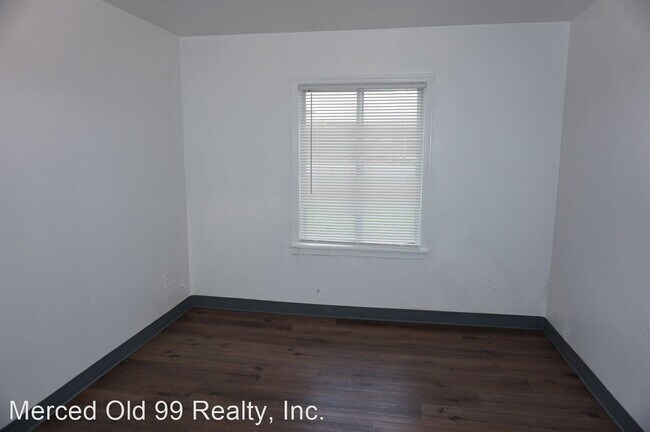 Building Photo - 2 br, 1 bath House - 2985 E Childs