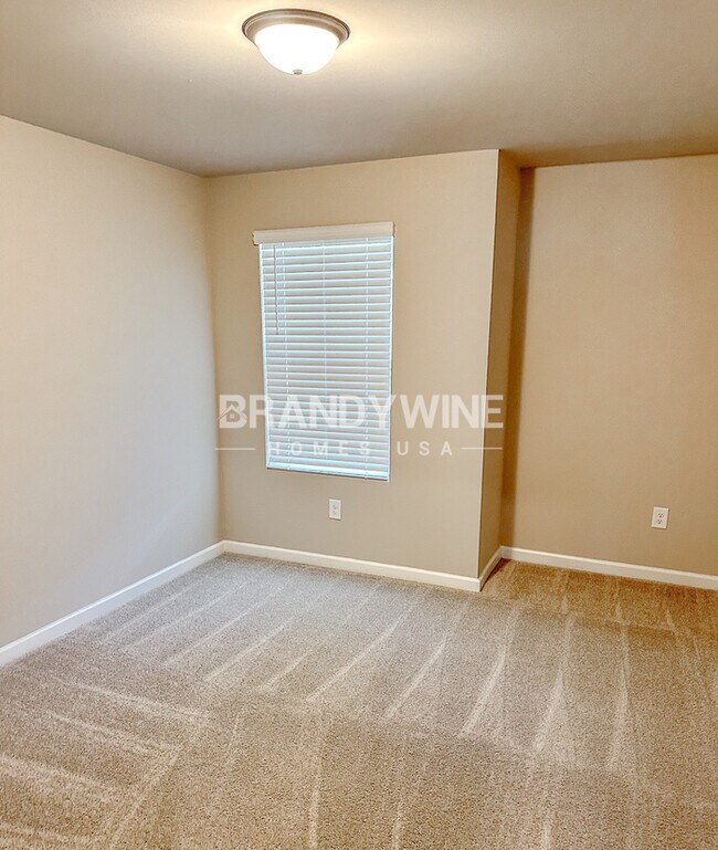 Building Photo - LUXURY COMMUITY! CRESTVIEW at Towne Lake!!...