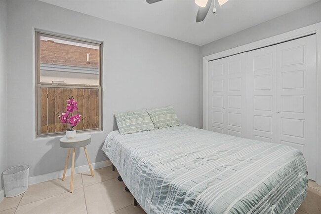 Building Photo - 5410 Travesia Ct