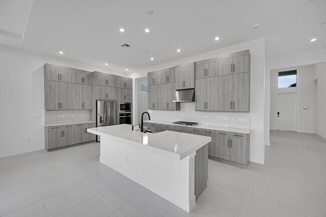 Building Photo - 9520 St Germain Dr